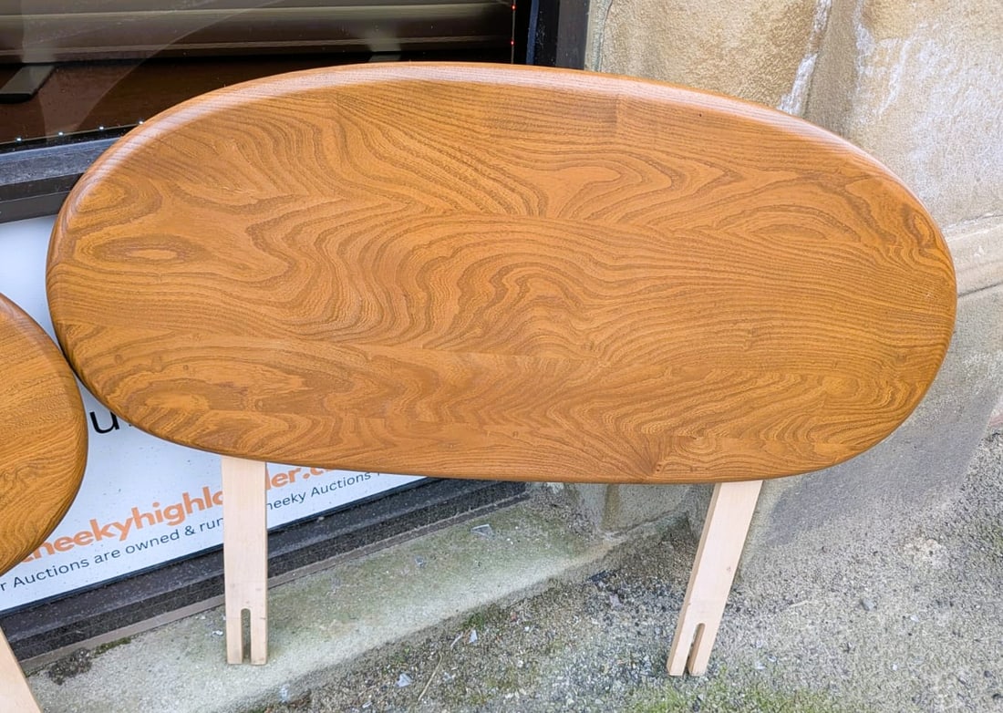 Rare Vintage Ercol Single Bed Headbaord - 1qty: We have two available in the Auction, each has its own Lot. Ercol Headboard, single bed size, 1960s, made from English Elm - originally designed to fit with the original Ercol divan beds