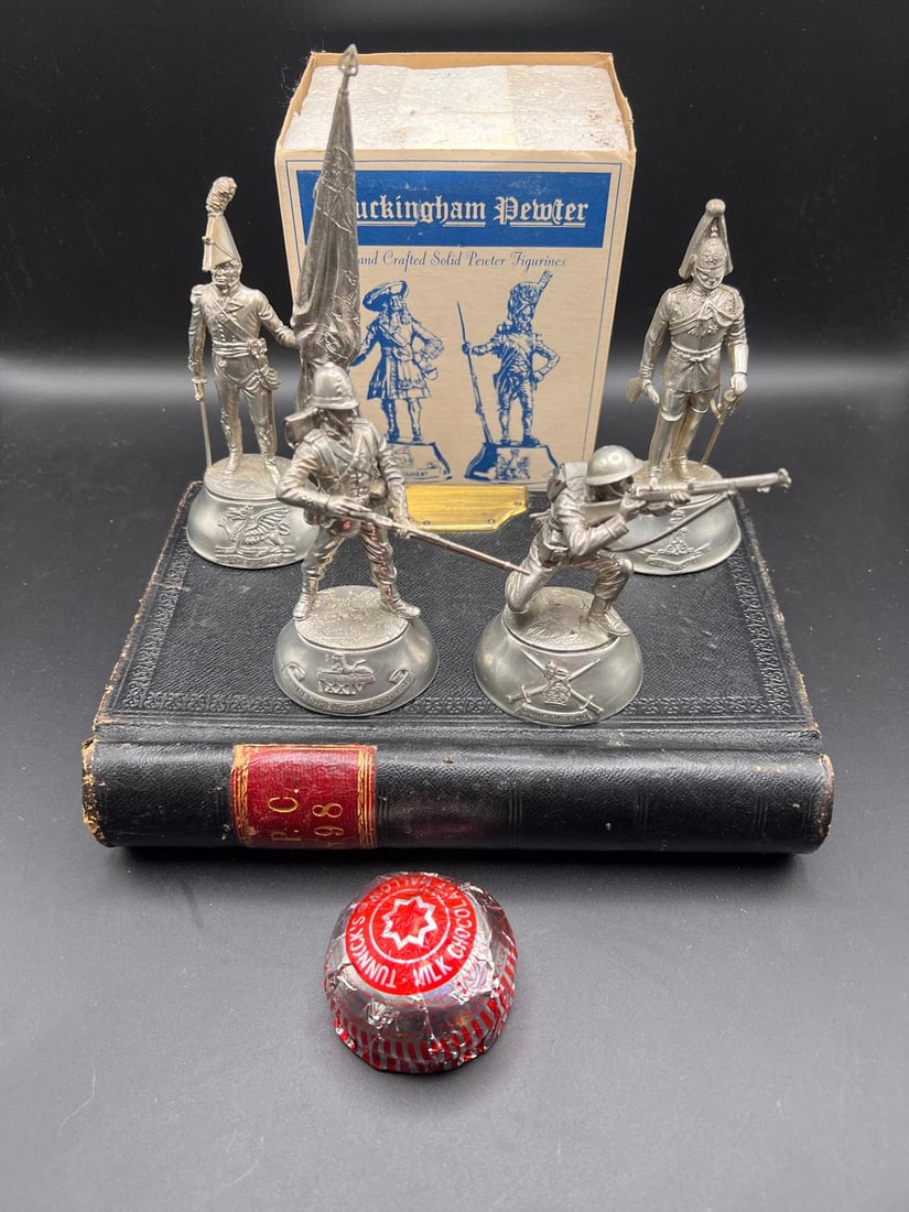 4qty Charles Stadden Collectable Figurines: Four Charles Stadden cast figures - depicting events