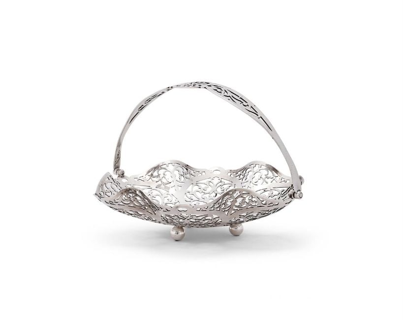 A SILVER SWING HANDLED PIERCED BASKET - NR (1 of 3)