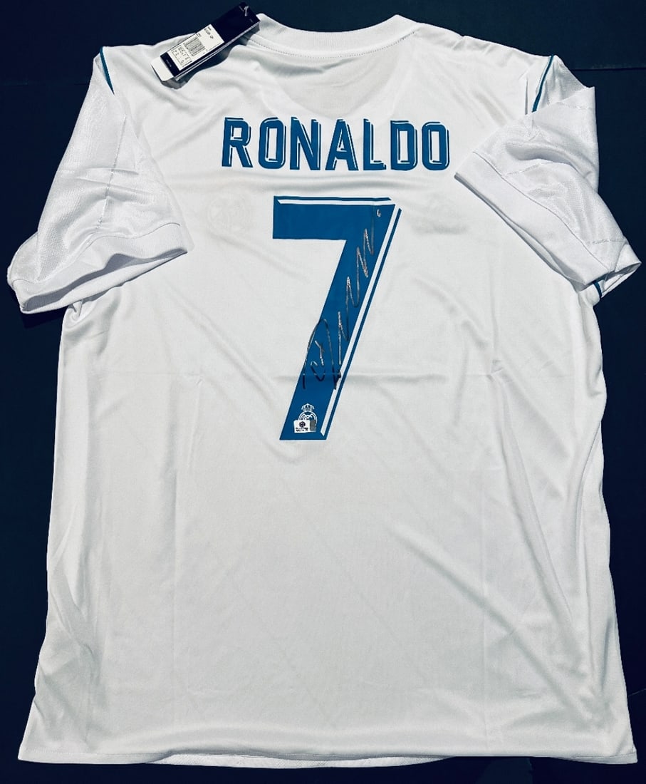 Cristiano Ronaldo Real Madrid Autographed 2014-15 Adidas Home Soccer Jersey coa (1 of 3)