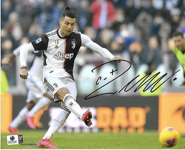 Cristiano Ronaldo Juventus FC Autographed 8x10 Photo coa *02: Cristiano Ronaldo Juventus FC Autographed 8x10 Photo GA coa - Autograph Location & coa # may vary The photo may have a tiny flaw (slight bend in corner, blemish on autograph on photo, etc.)