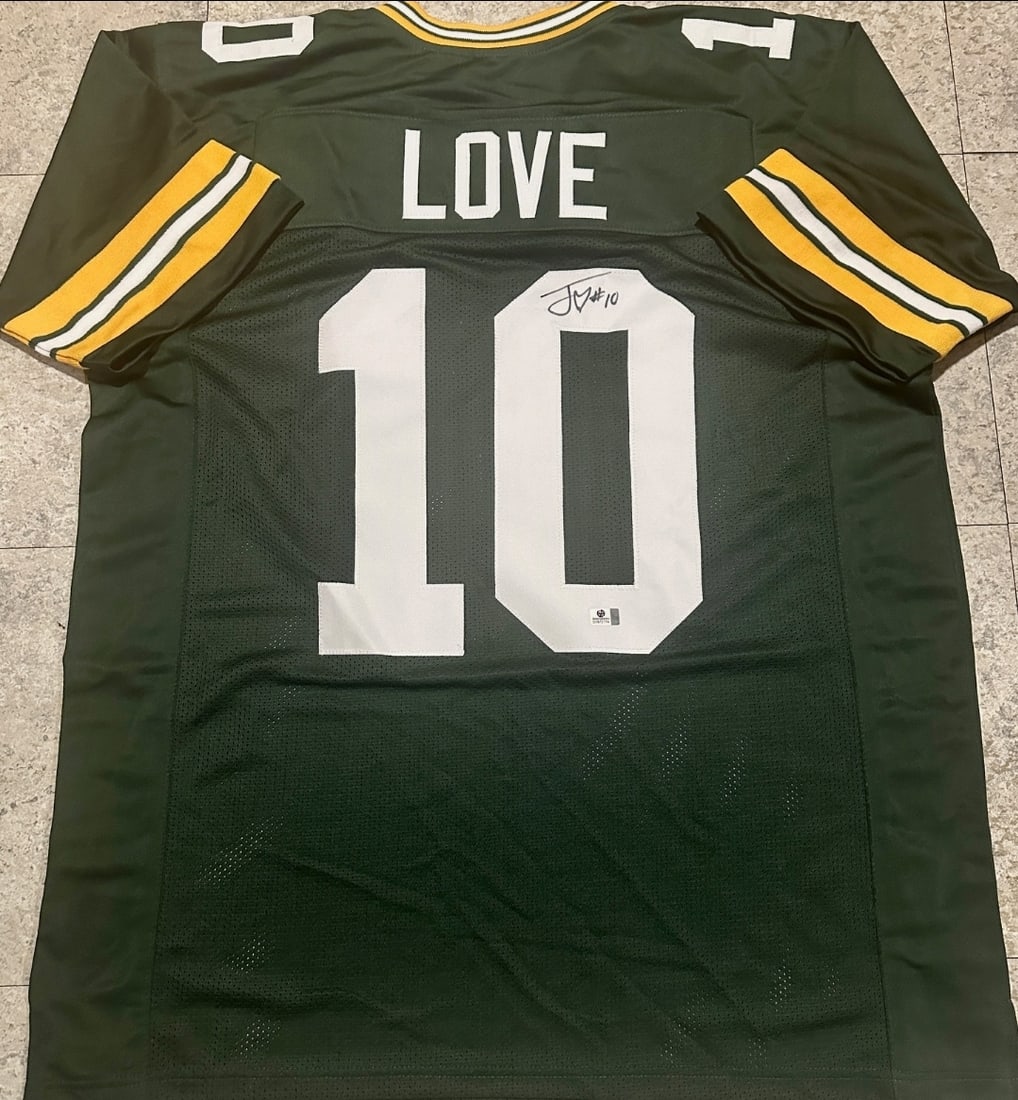 Jordan Love Green Bay Packers Autographed Custom Football Jersey coa: Jordan Love Green Bay Packers Autographed Custom Football Jersey GA coa - Autograph Location & coa # may vary JERSEY SIZE EXTRA LARGE - CUSTOM JERSEY MEANS NO LOGOS, NO TEAM NAMES, & NO BRAND NAMES