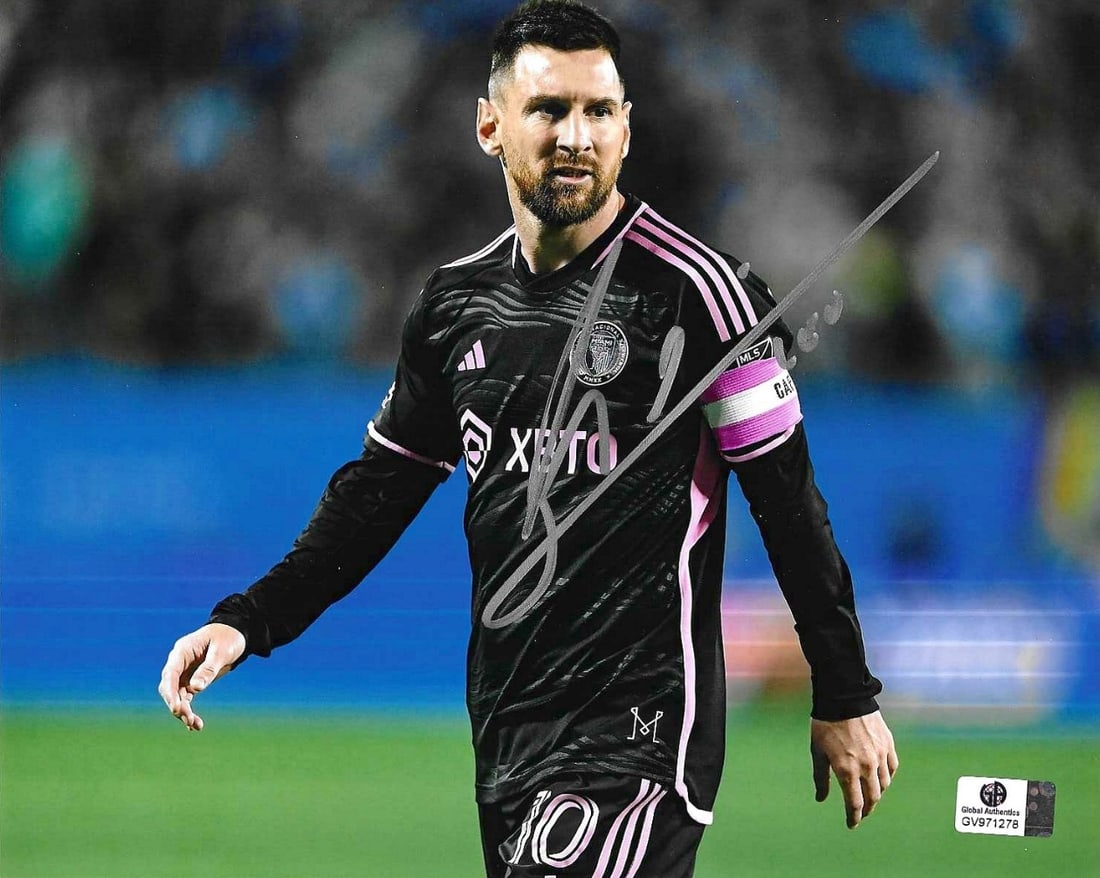 Lionel Messi Inter Miami CF Autographed 8x10 Photo coa (1 of 2)