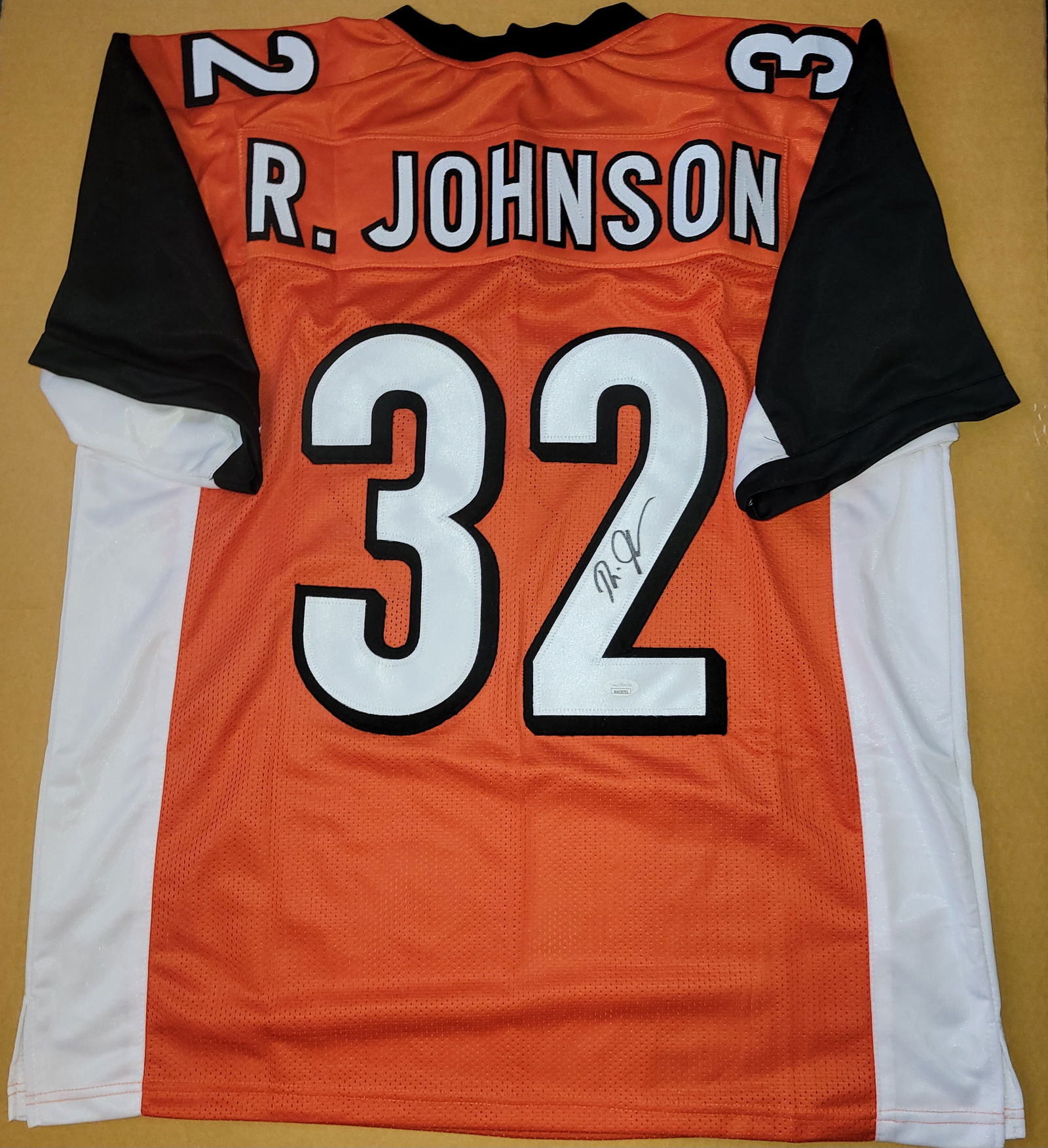 Rudi Johnson Cincinnatti Bengals Autographed Custom Football Jersey JSA: Rudi Johnson Cincinnatti Bengals Autographed Custom Football Jersey JSA Witnessed coa - JERSEY SIZE EXTRA LARGE - CUSTOM JERSEY MEANS NO LOGOS, NO TEAM NAMES, & NO BRAND NAMES