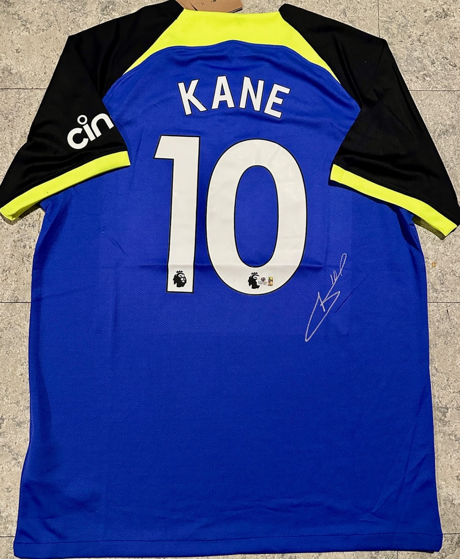 Harry Kane Tottenham Hotspur 2022-23 Nike Away Soccer Jersey coa: Harry Kane Tottenham Hotspur 2022-23 Nike Away Soccer Jersey GA coa - Autograph Location & coa # may vary JERSEY SIZE EXTRA LARGE