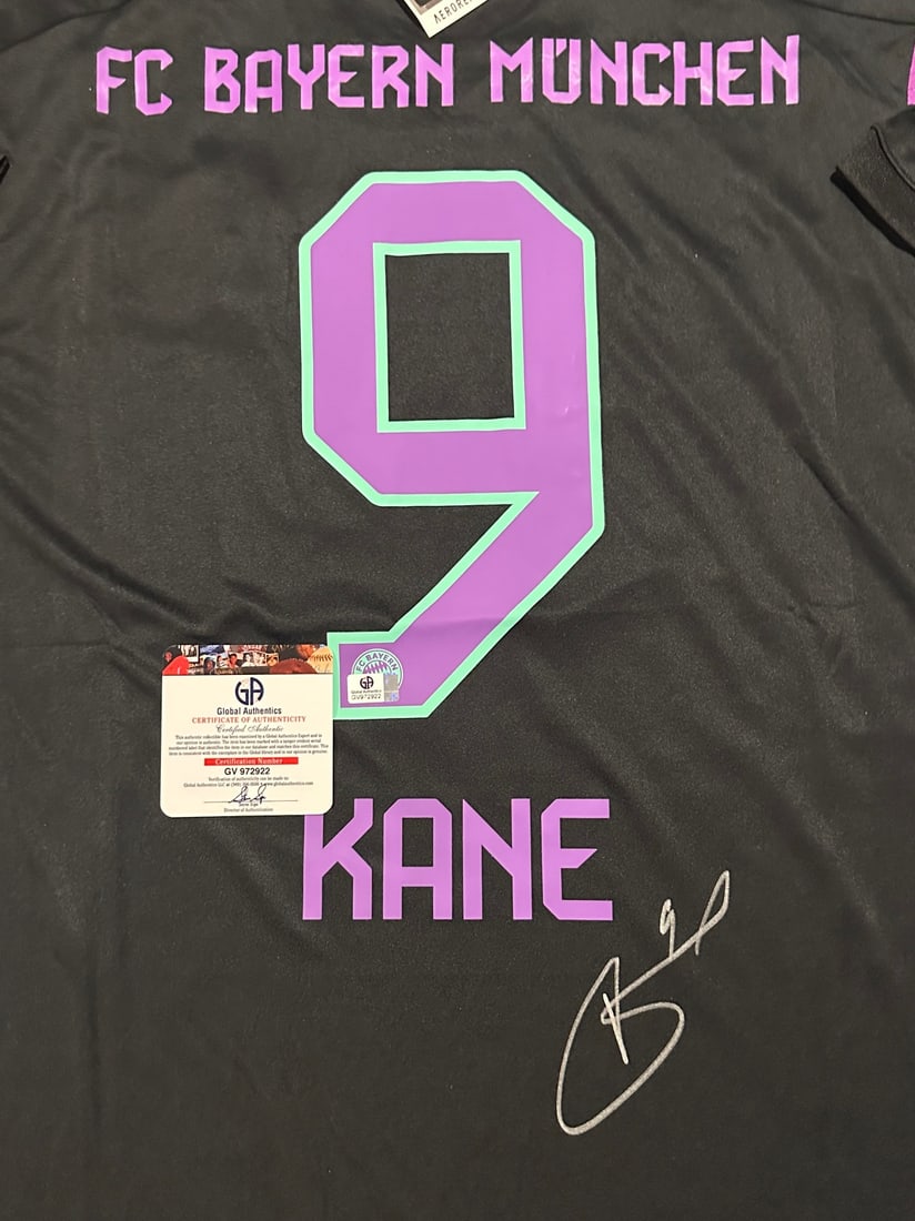 Harry Kane FC Bayern Munchen 2023-24 Adidas Away Soccer Jersey coa - 2