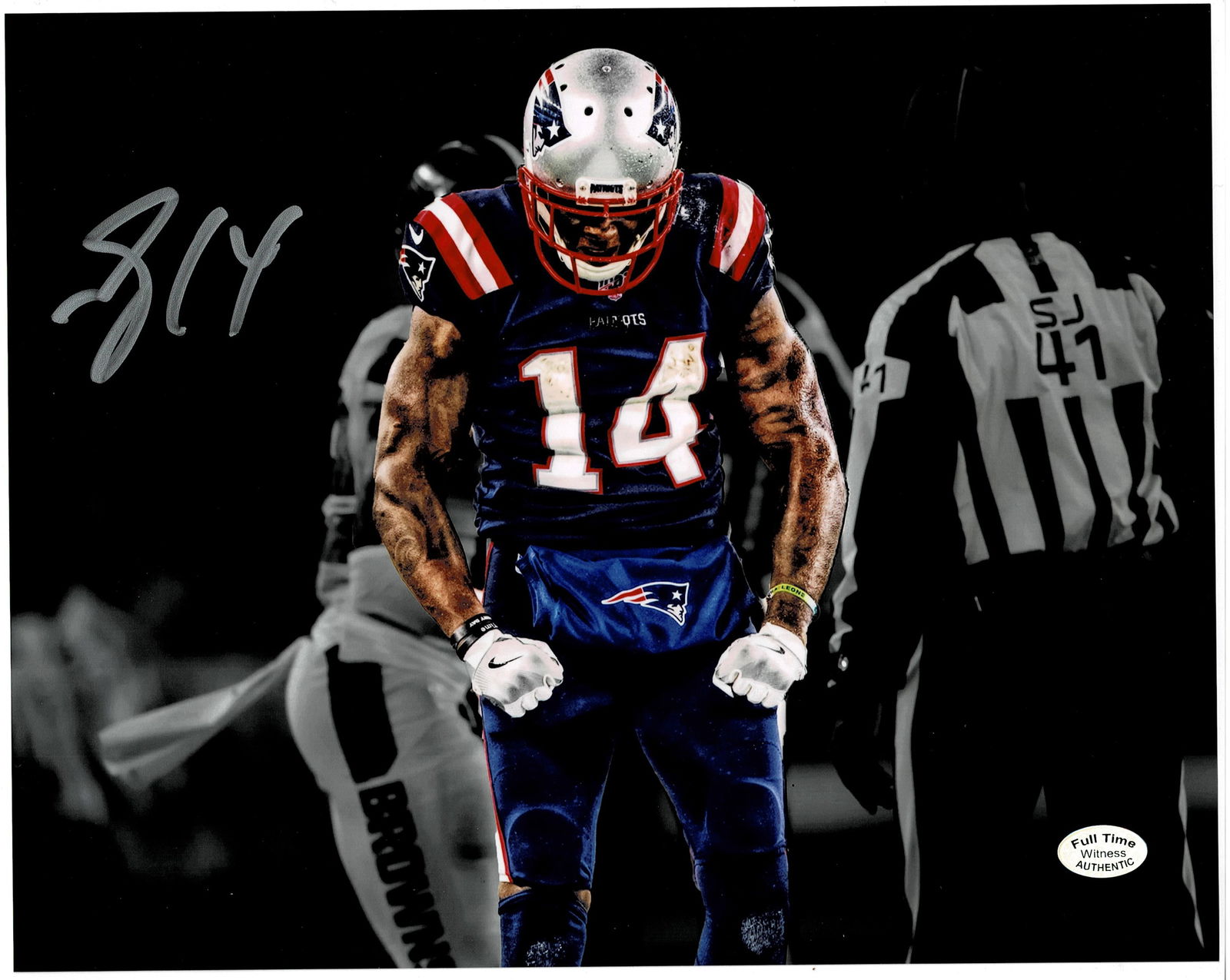 Mohammed Sanu Sr. New England Patriots Autographed 8x10 photo JSA coa: Mohammed Sanu Sr. New England Patriots Autographed 8x10 photo JSA Witnessed coa - Autograph Location & coa # may vary 