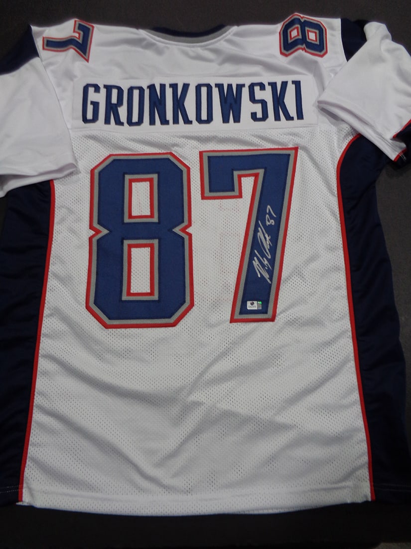Rob Gronkowski Signed Custom White Patriots Jersey COA: Rob Gronkowski Signed Custom White New England Patriots Football Jersey GA COA - - Autograph Location & coa # may vary JERSEY SIZE EXTRA LARGE - CUSTOM JERSEY MEANS NO LOGOS, NO TEAM NAMES, & NO BRAND