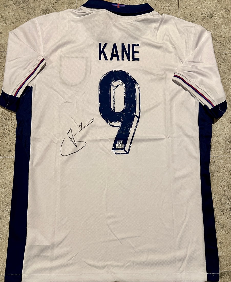 Harry Kane England National Team 2024 Nike Home Soccer Jersey coa: Harry Kane England National Team Home 2024 Nike Soccer Jersey GA coa - Autograph Location & coa # may vary JERSEY SIZE EXTRA LARGE