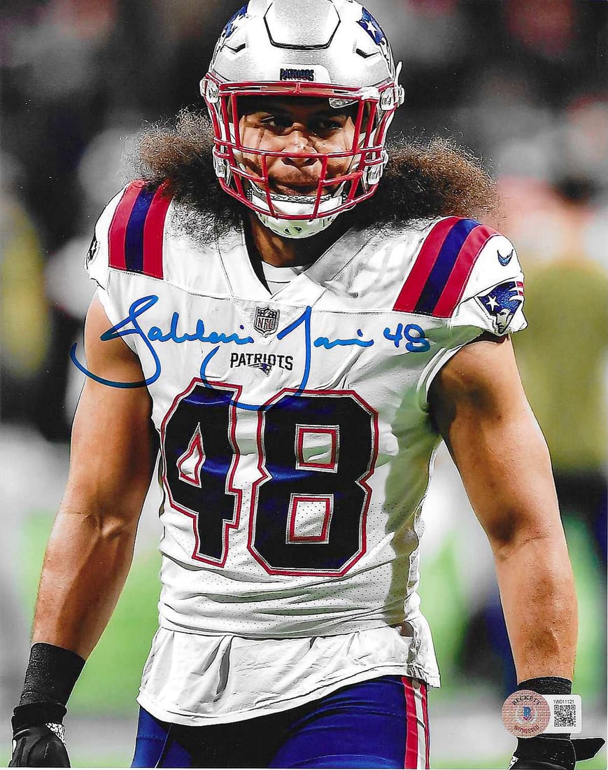 Autographed Jehlani Tavai New England Patriots 8x10 Photo Beckett Hologram: Autographed Jehlani Tavai New England Patriots 8x10 Photo Beckett Hologram (THERE IS NO COA CARDS WITH QR CODE HOLGRAMS - SCAN QR CODE WITH CAMERA TO VERIFY AUTHENTICITY) - Autograph Location & coa
