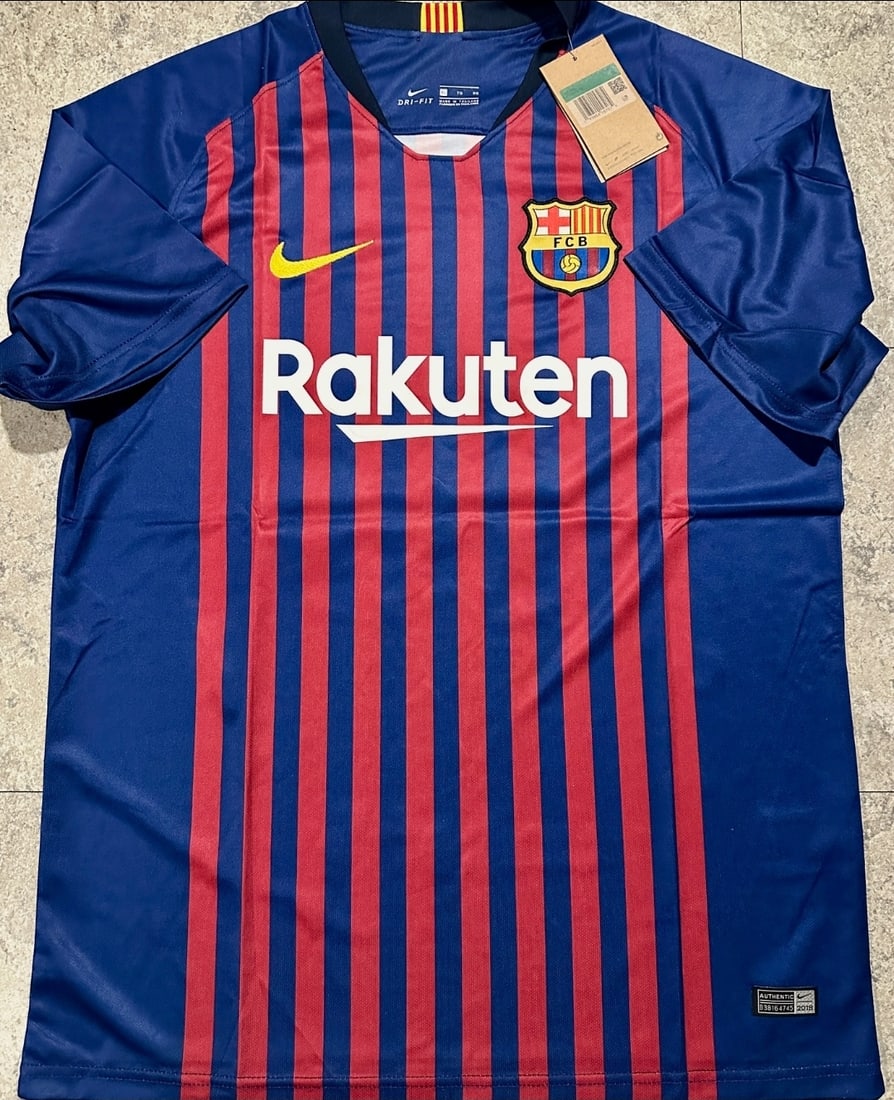 Autographed Lionel Messi F.C. Barcelona 2018-19 Nike Home Soccer Jersey COA - 3