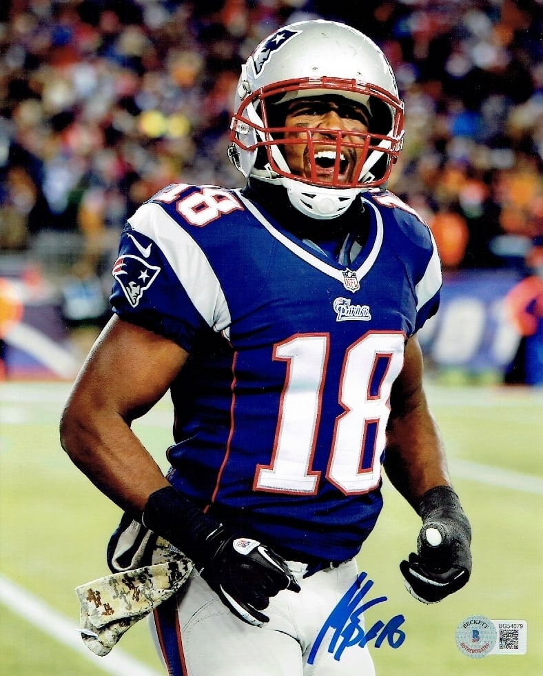 Autographed Matthew Slater New England Patriots 8x10 Photo Beckett Hologram: Autographed Matthew Slater New England Patriots 8x10 Photo BECKETT QR HOLOGRAM (THERE IS NO COA CARDS WITH QR CODE HOLGRAMS - SCAN QR CODE WITH CAMERA TO VERIFY AUTHENTICITY) - Autograph Location &