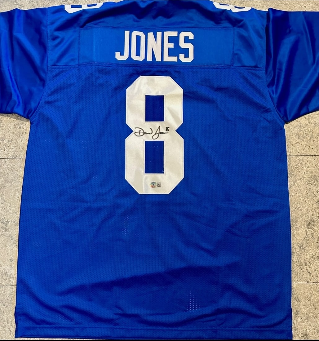 Daniel Jones New York Giants Autographed Custom Football Jersey Beckett Hologram: Daniel Jones New York Giants Autographed Custom Football Jersey Beckett Hologram Included (THERE IS NO COA CARDS WITH QR CODE HOLGRAMS - SCAN QR CODE WITH CAMERA ON YOUR PHONE OR TABLET TO VERIFY
