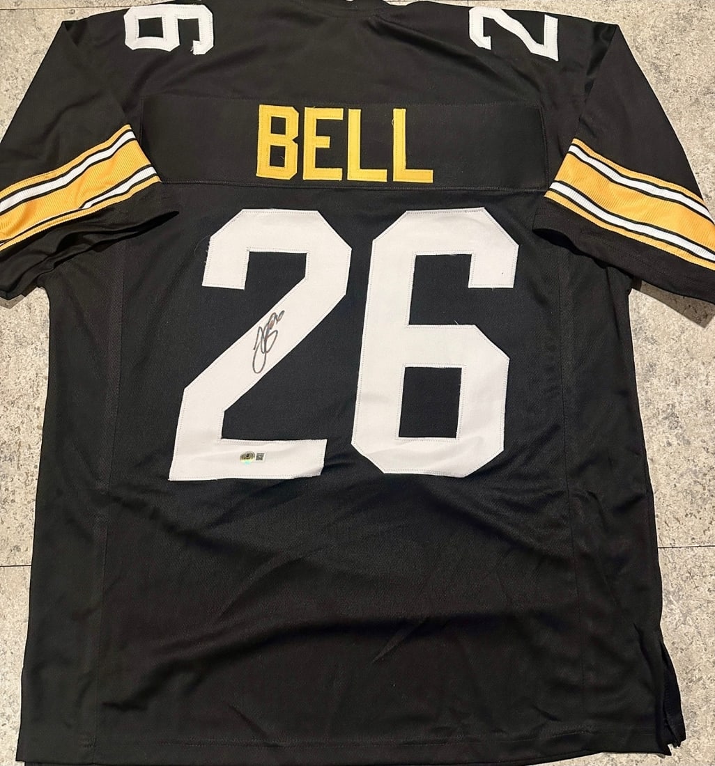 Le'Veon Bell Pittsburgh Steelers Autographed Custom Football Jersey Beckett Hologram: Le'Veon Bell Pittsburgh Steelers Autographed Custom Football Jersey Beckett Hologram - Autograph Location & coa # may vary JERSEY SIZE EXTRA LARGE - CUSTOM JERSEY MEANS NO LOGOS, NO TEAM NAMES, & NO B