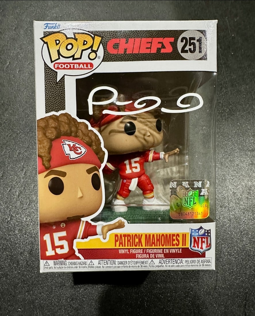 Patrick Mahomes Kansas City Chiefs Autographed Funko POP! #251 coa: Patrick Mahomes Kansas City Chiefs Autographed Funko POP! #251 GA coa - Autograph Location & coa # may vary Comes with POP! Protector 