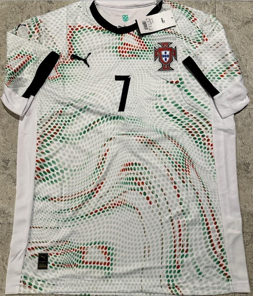 Cristiano Ronaldo Portugal Autographed 2025 Puma White Away Soccer Jersey coa - 3
