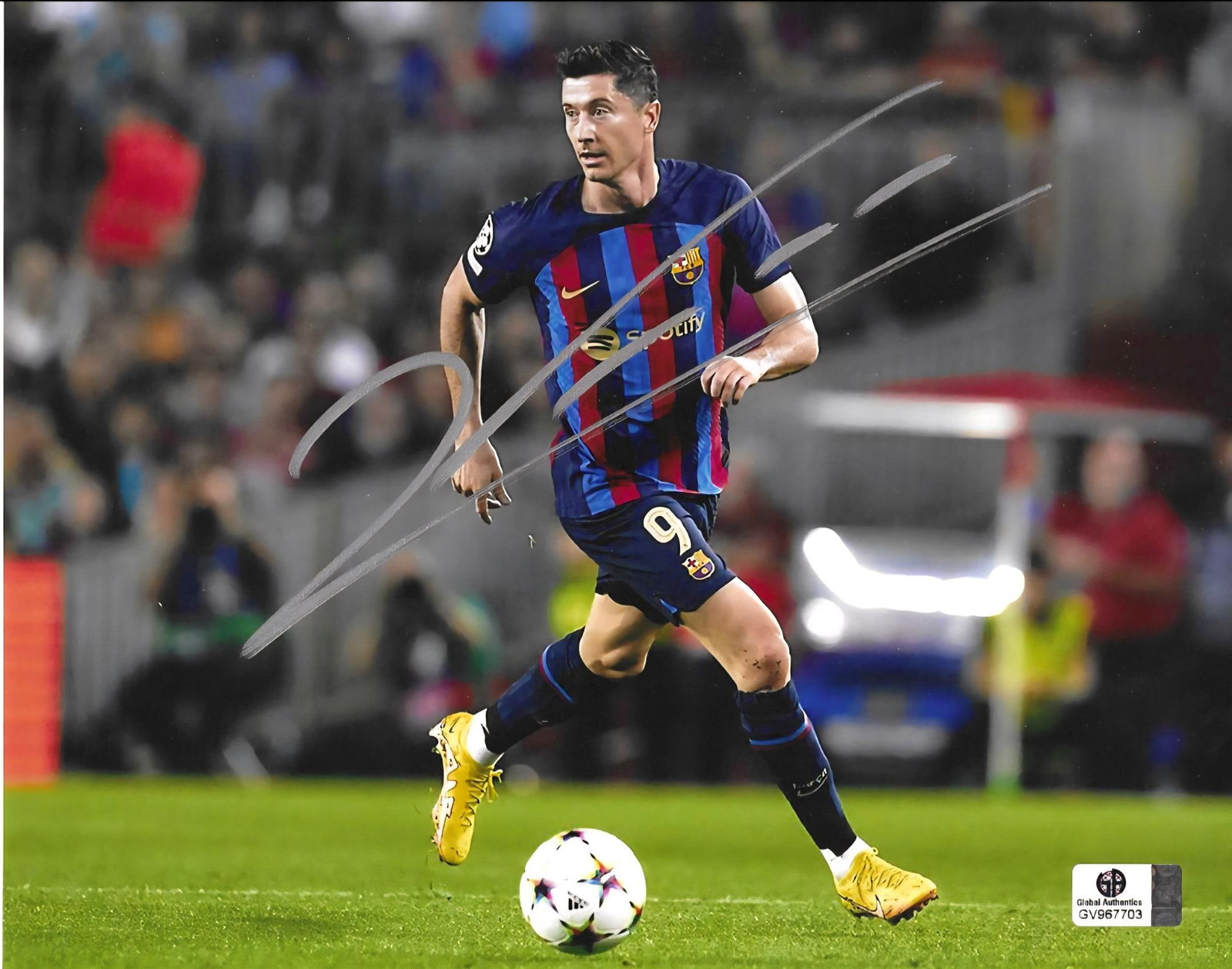 Robert Lewandowski FC Barcelona Autographed 8x10 Photo coa: Robert Lewandowski FC Barcelona Autographed 8x10 Photo GA coa - Autograph Location & coa # may vary
