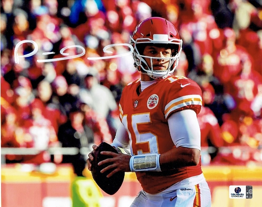Patrick Mahomes Kansas City Chiefs Autographed 8x10 Photo coa: Patrick Mahomes Kansas City Chiefs Autographed 8x10 Photo GA coa - Autograph Location & coa # may vary
