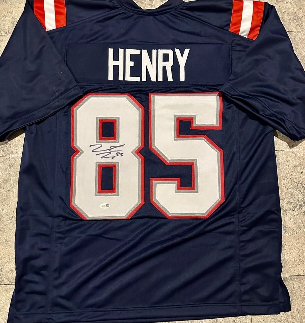 Hunter Henry New England Patriots Autographed Custom Football Jersey JSA Hologram: Hunter Henry New England Patriots Autographed Custom Football Jersey Beckett QR HOLOGRAM (THERE IS NO COA CARDS WITH QR CODE HOLGRAMS - SCAN QR CODE WITH CAMERA TO VERIFY AUTHENTICITY) - Autograph