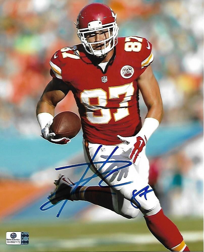 Travis Kelce Kansas City Chiefs Autographed 8x10 Photo coa: Travis Kelce Kansas City Chiefs Autographed 8x10 Photo w/GA coa- Autograph Location & coa # may vary The photo may have a tiny flaw (slight bend in corner, blemish on autograph on photo, etc.)
