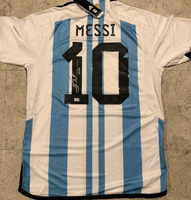 Lionel Messi Argentina Autographed 2022 Adidas FIFA World Cup Home Soccer Jersey LOA: Lionel Messi Argentina Autographed Adidas 2022 FIFA World Cup Home Soccer Jersey GA Letter of Authenticty coa - NOTE SIZE EXTRA LARGE