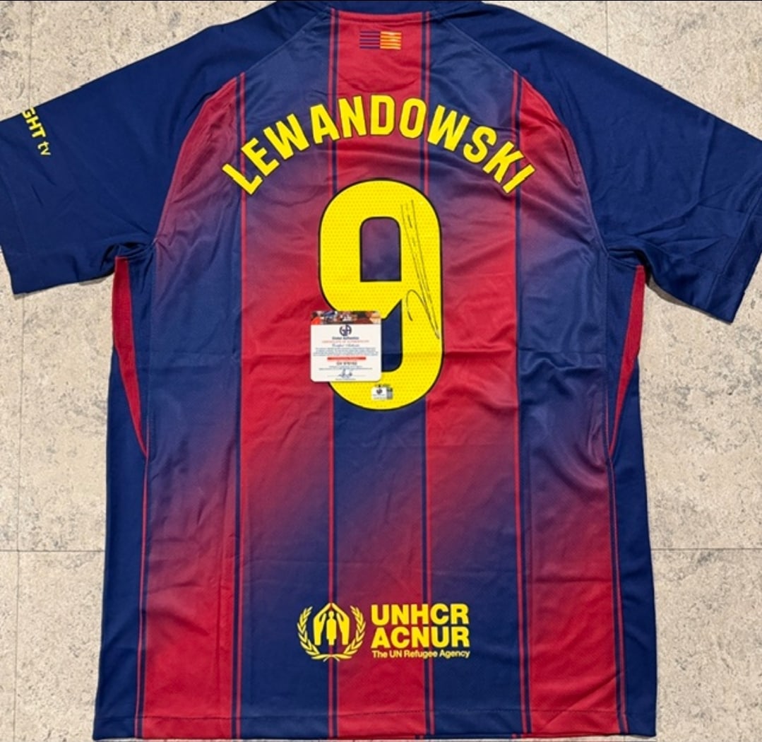 Robert Lewandowski FC Barcelona Autographed 2022-23 Nike Third Jersey coa: Robert Lewandowski FC Barcelona Autographed 2022-23 Nike Third Jersey GA coa - Autograph Location & coa # may vary JERSEY SIZE EXTRA LARGE