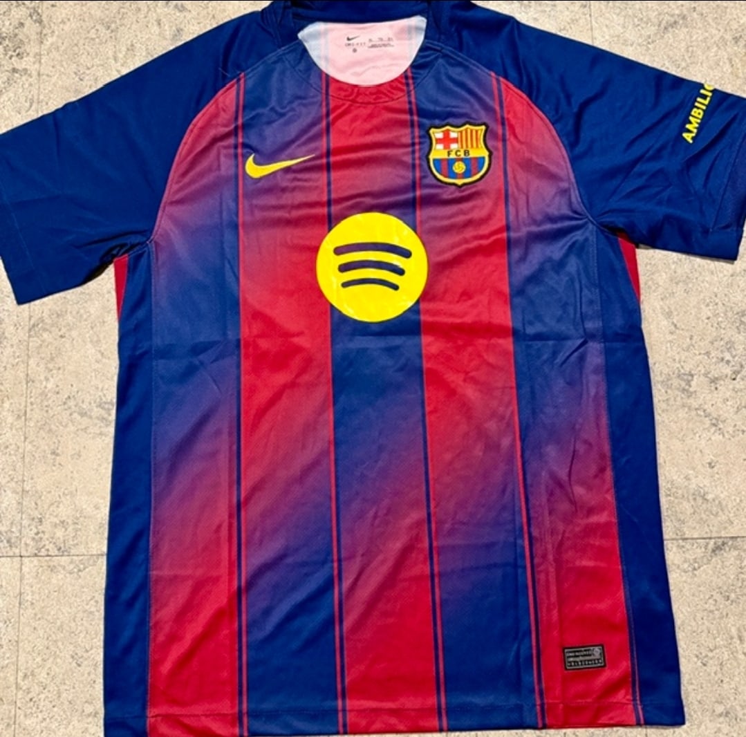 Robert Lewandowski FC Barcelona Autographed 2025-26 Nike Home Jersey coa - 3