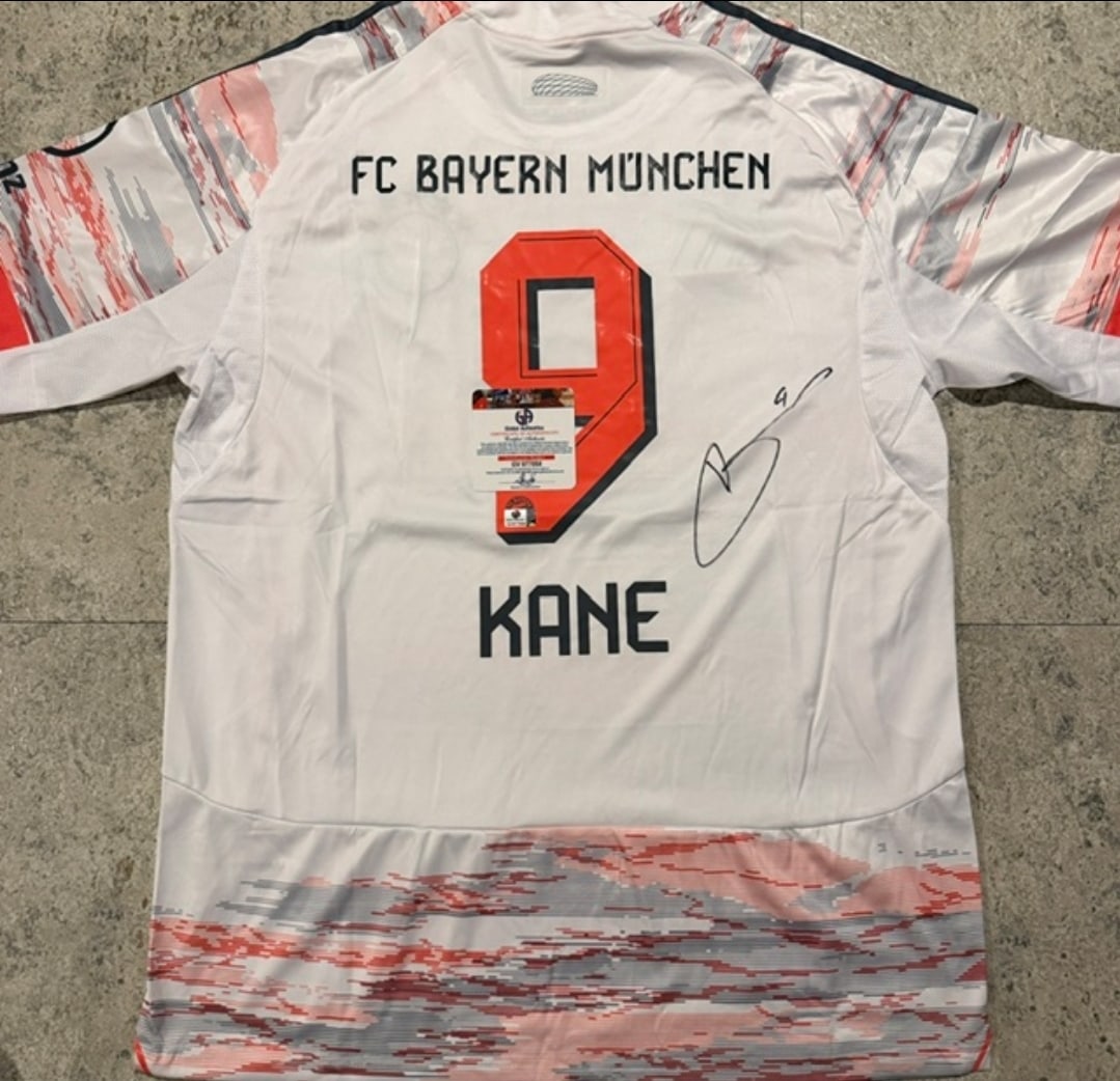 Harry Kane FC Bayern Munchen 2025-26 Adidas Away Soccer Jersey coa