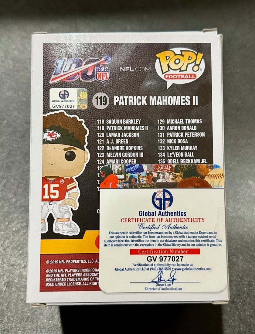 Patrick Mahomes Kansas City Chiefs Autographed Funko POP! coa - 2