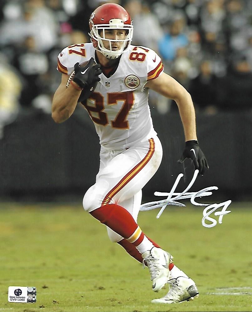 Travis Kelce Kansas City Chiefs Autographed 8x10 Photo coa: Travis Kelce Kansas City Chiefs Autographed 8x10 Photo w/GA coa- Autograph Location & coa # may vary The photo may have a tiny flaw (slight bend in corner, blemish on autograph on photo, etc.)