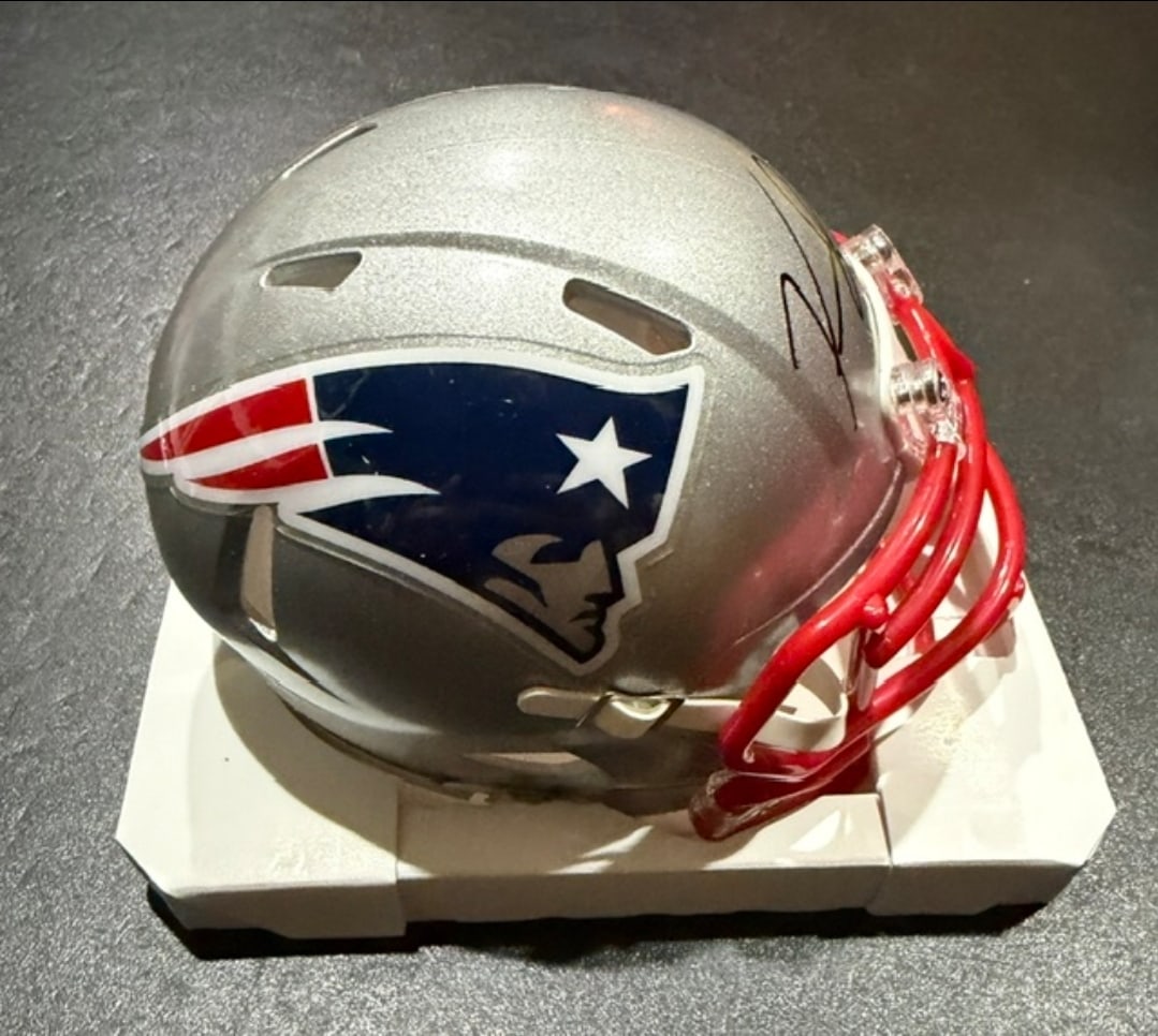 Kendrick Bourne New England Patriots Autographed Riddell Mini Helmet Beckett Hologram - 2