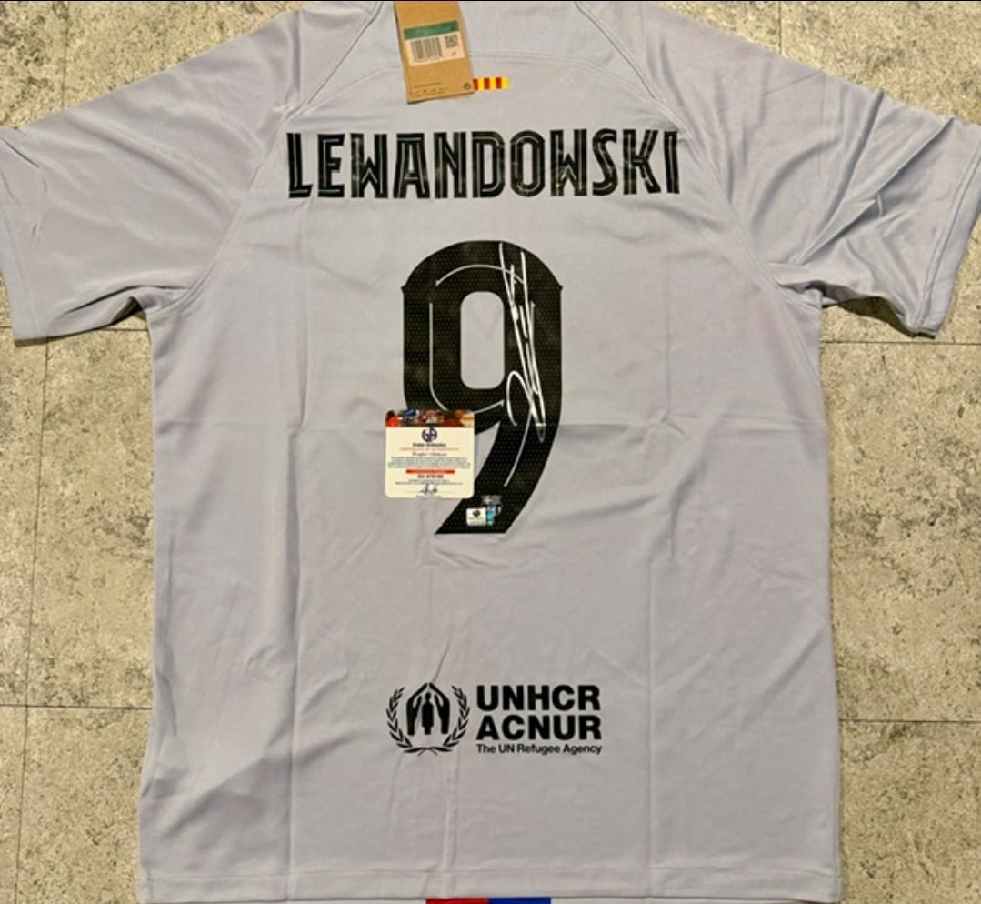 Robert Lewandowski FC Barcelona Autographed 2022-23 Nike Third Jersey coa: Robert Lewandowski FC Barcelona Autographed 2022-23 Nike Third Jersey GA coa - Autograph Location & coa # may vary JERSEY SIZE EXTRA LARGE