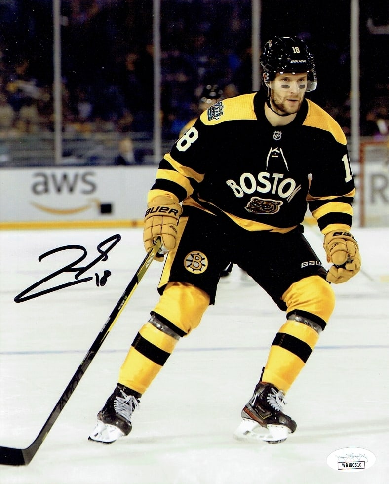 Pavel Zacha Boston Bruins Autographed 8x10 Photo JSA coa: Pavel Zacha Boston Bruins Autographed 8x10 Photo JSA Witnessed coa