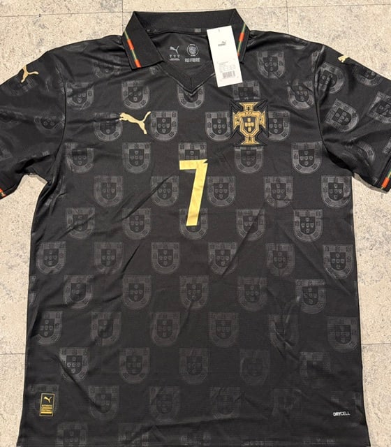 Cristiano Ronaldo Portugal Autographed 2025-26 Puma Special Edition Soccer Jersey LOA - 4