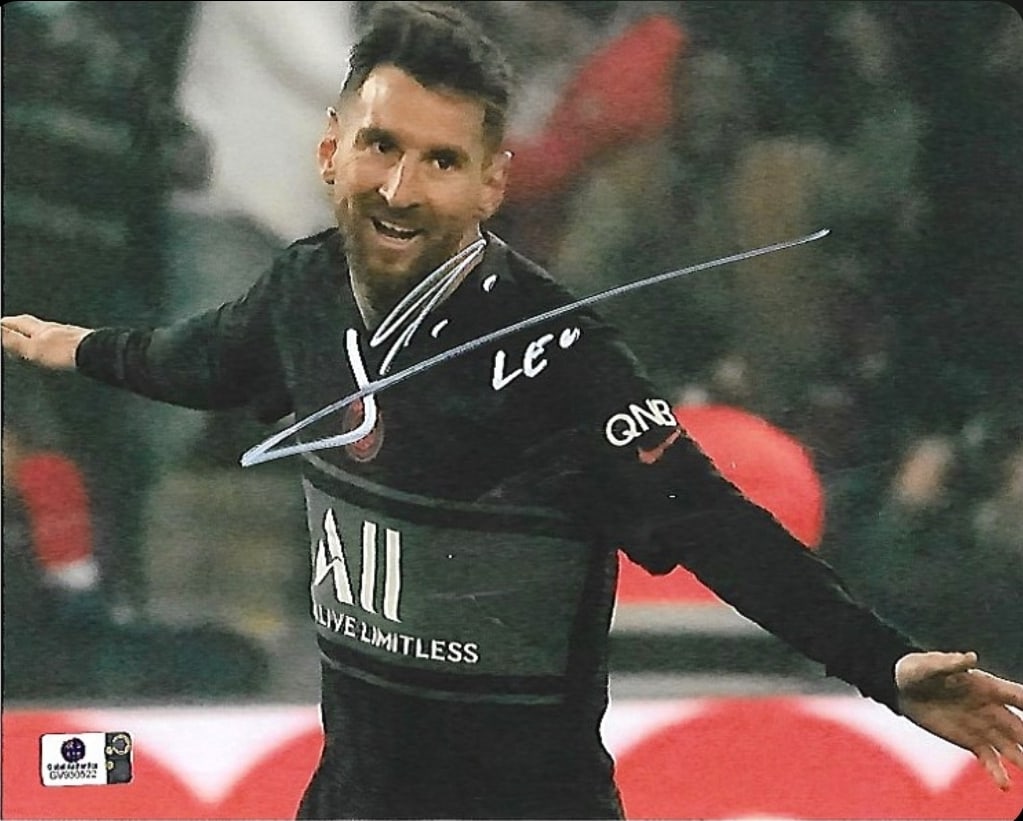 Lionel Messi Paris Saint Germain Autographed 8x10 Photo coa: Lionel Messi Paris Saint Germain Autographed 8x10 Photo GA coa - Autograph Location & coa # may vary