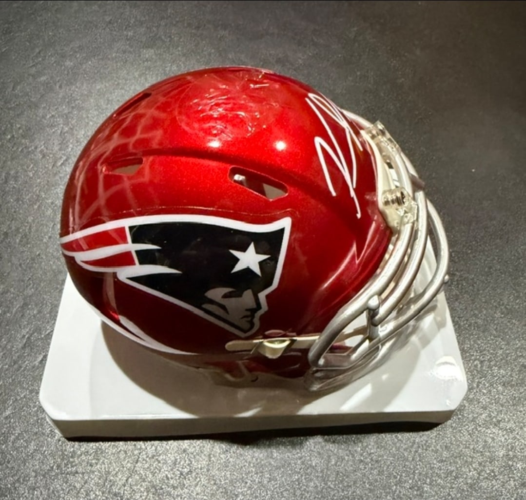Kendrick Bourne New England Patriots Autographed Riddell Flash Alt Mini Helmet Beckett Hologram - 2