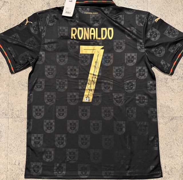 Cristiano Ronaldo Portugal Autographed 2025-26 Puma Special Edition Soccer Jersey LOA - 4
