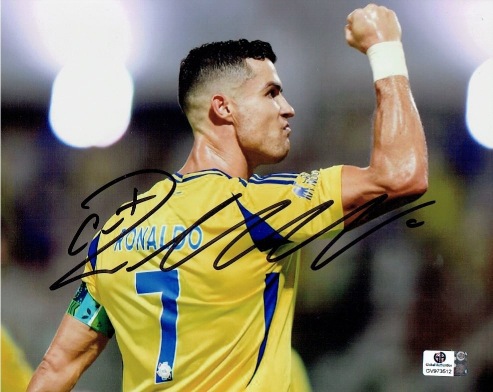 Cristiano Ronaldo Al Nassr FC Autographed 8x10 Photo coa: Cristiano Ronaldo Al Nassr FC Autographed 8x10 Photo GA coa