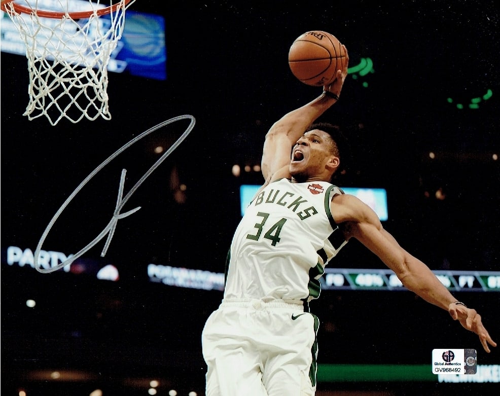 Giannis Antetokounmpo Milwaukee Bucks Autographed 8x10 Photo coa: Giannis Antetokounmpo Milwaukee Bucks Autographed 8x10 Photo GA coa