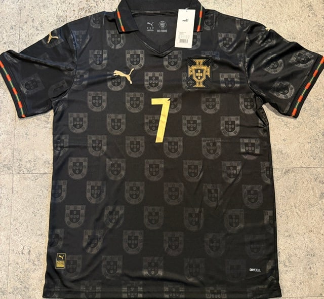 Cristiano Ronaldo Portugal Autographed 2025-26 Puma Special Edition Soccer Jersey LOA - 4