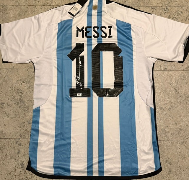 Lionel Messi Argentina Autographed 2022 Adidas FIFA World Cup Home Soccer Jersey LOA: Lionel Messi Argentina Autographed Adidas 2022 FIFA World Cup Home Soccer Jersey GA Letter of Authenticty coa - NOTE SIZE EXTRA LARGE