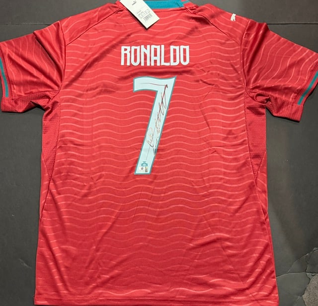 Cristiano Ronaldo Portugal Autographed 2026 Puma FIFA WORLD CUP Home Soccer Jersey LOA: Cristiano Ronaldo Portugal Autographed 2026 Puma FIFA WORLD CUP Home Soccer Jersey GA Letter of Authenticity - JERSEY SIZE EXTRA LARGE