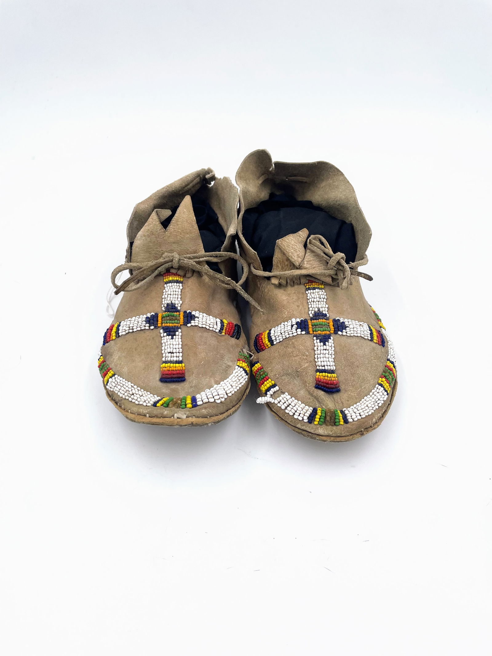 Plains Beaded Moccasins (Post 1900) (1 of 4)