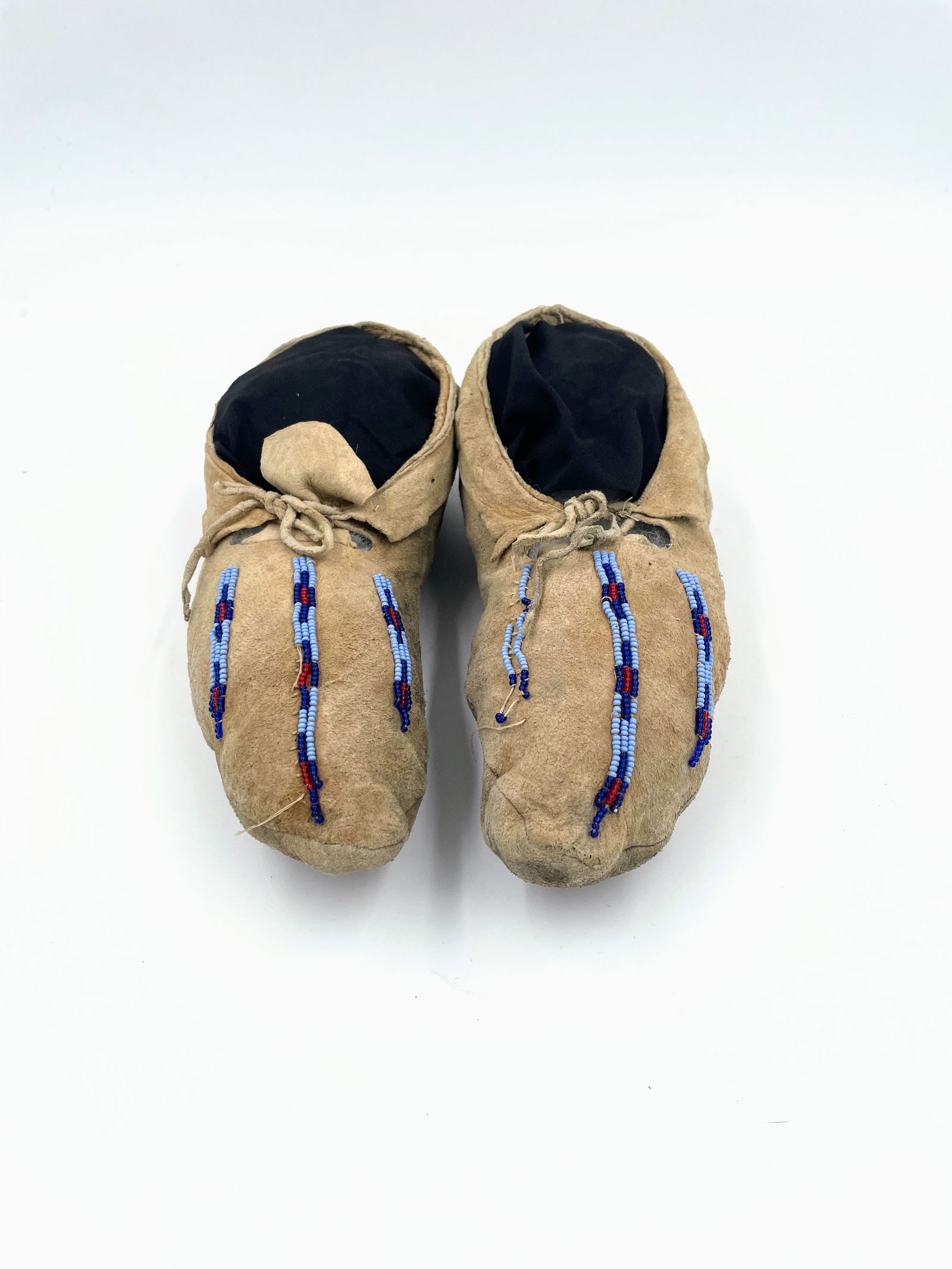 Beaded Moccasins (Pre 1900) (1 of 4)