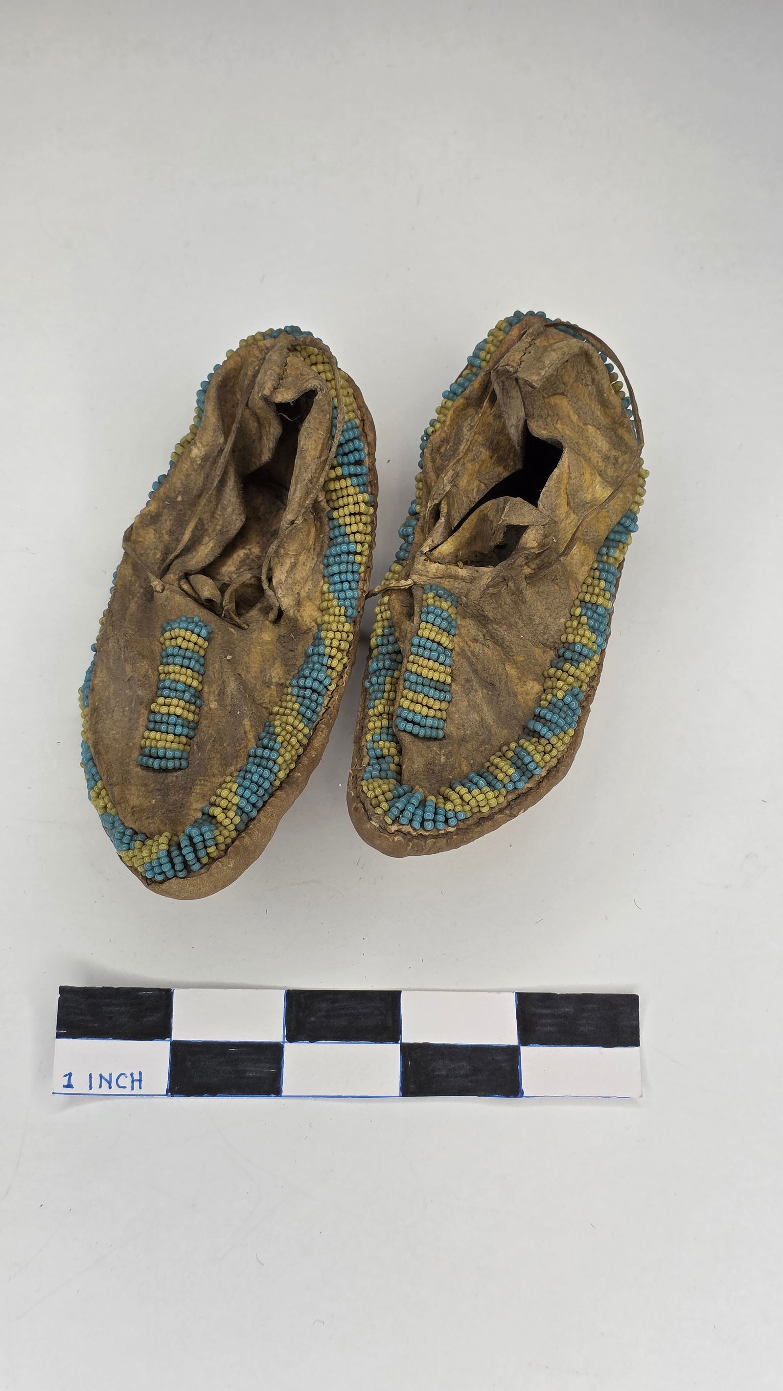 Sioux Child Mocs - pre 1900 (1 of 2)