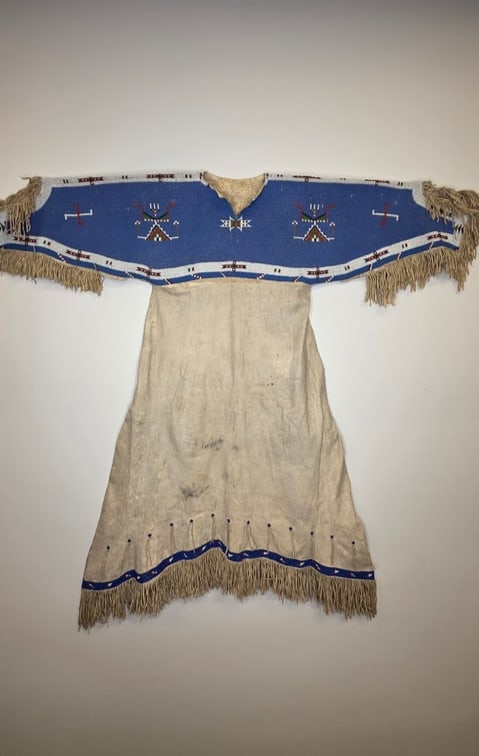 Sioux Beaded Dress - pre 1900 (1 of 6)