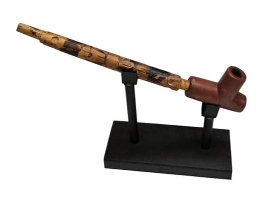 Women's Pipe and Stem, pre-1900 (1 of 3)