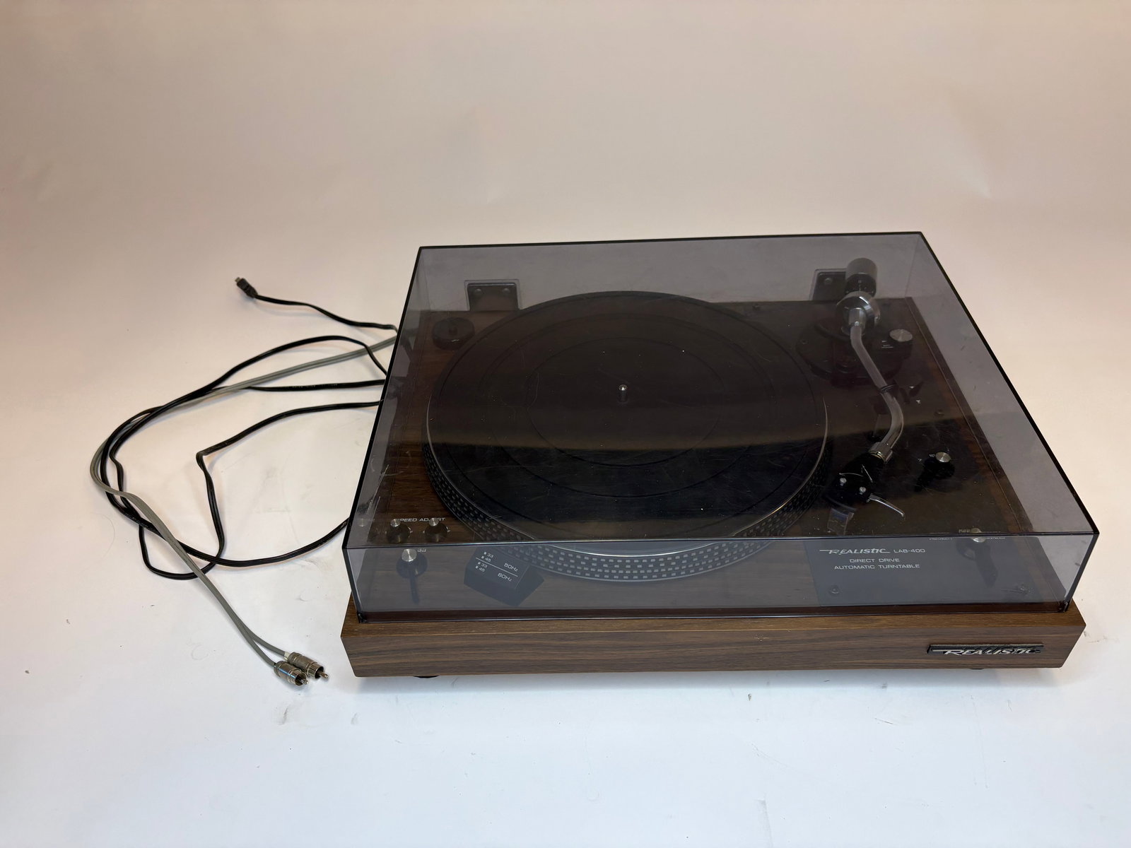 Realistic LAB-400 Record Player - Powers On (1 of 2)