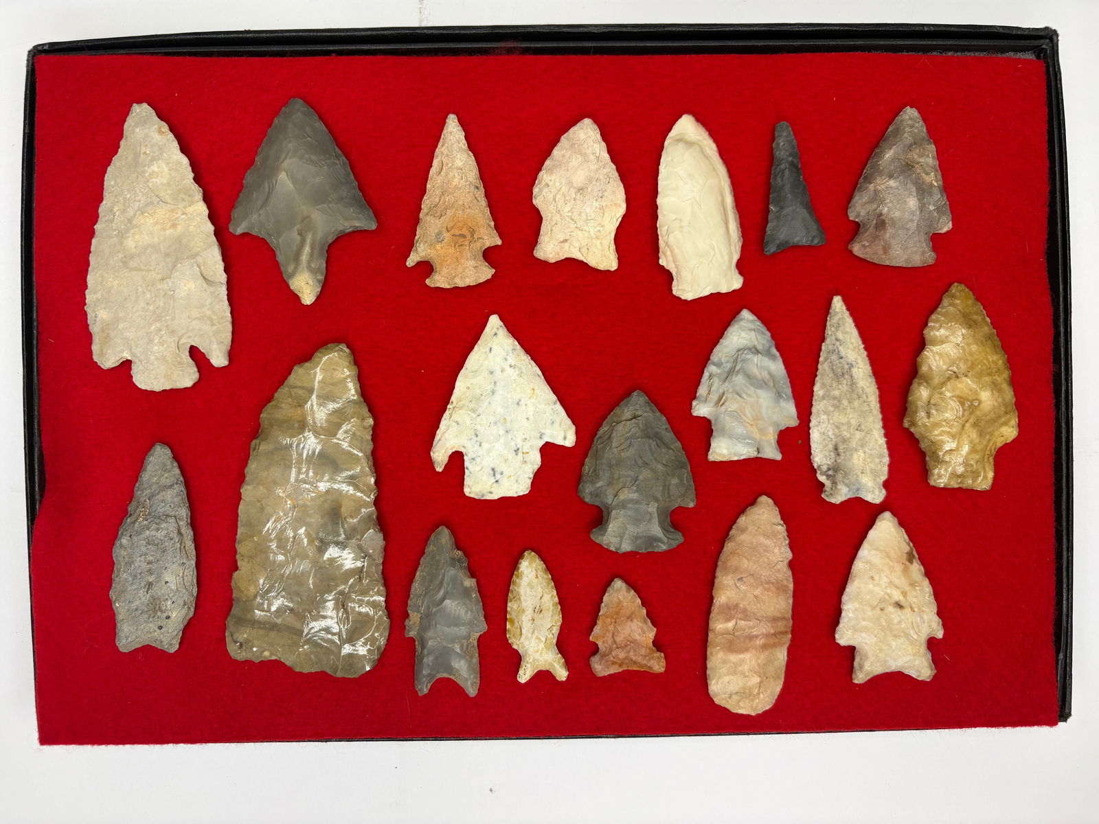 Assortment of Quality Flint Arrowheads (1 of 2)