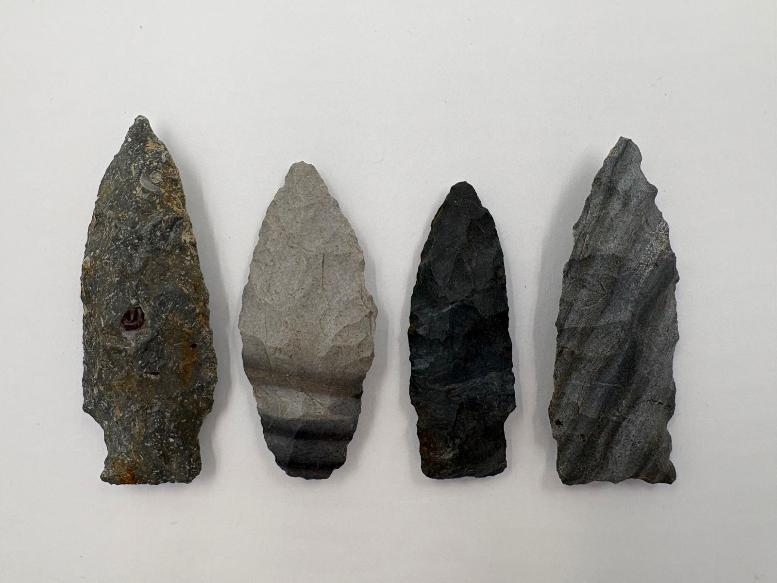 4 Winterset Chert Arrowheads - 2